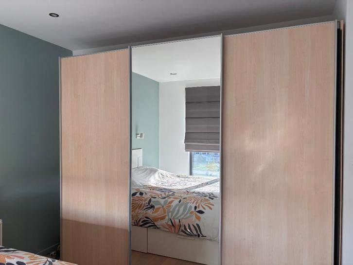 Garde robe avec portes coulissantes et miroir, Maison & Meubles, Armoires | Penderies & Garde-robes, Utilisé, 200 cm ou plus, 200 cm ou plus