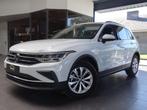 Volkswagen Tiguan 1.5 TSI ACT Life Business OPF (bj 2023), Auto's, Voorwielaandrijving, Stof, 4 cilinders, Wit
