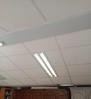 Plafondtegels  100m2: volledig plafond  500€, Enlèvement, Comme neuf