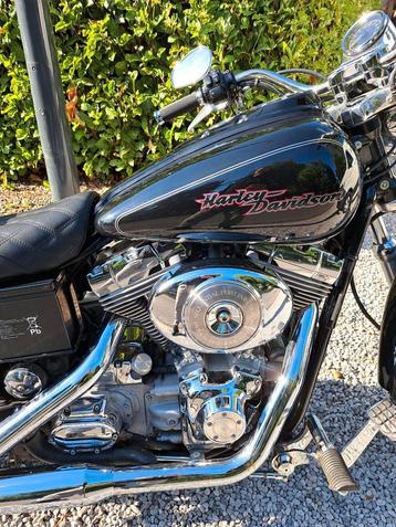 Harley-davidson dyna avec contrôle technique  beschikbaar voor biedingen