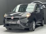 Fiat Doblò 1.4i Easy * 1ER PROP + CLIM + GARANTIE *, Auto's, Fiat, Voorwielaandrijving, Stof, Gebruikt, 4 cilinders