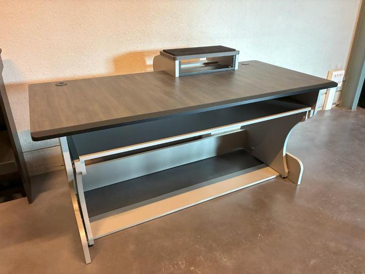 Studiotafel, Audio, Tv en Foto, Professionele apparaten, Zo goed als nieuw, Audio, Ophalen