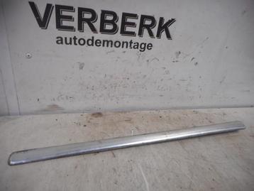 SIERLIJST Mercedes-Benz Ponton (W105) (01-1957/-) beschikbaar voor biedingen