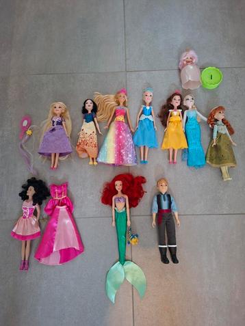Poupées Barbie Elsa Blanche-Neige Ariel Rapunzel Cendrillon., Enlèvement ou Envoi, Comme neuf
