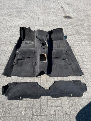 E36 sedan zwart tapijt beschikbaar voor biedingen