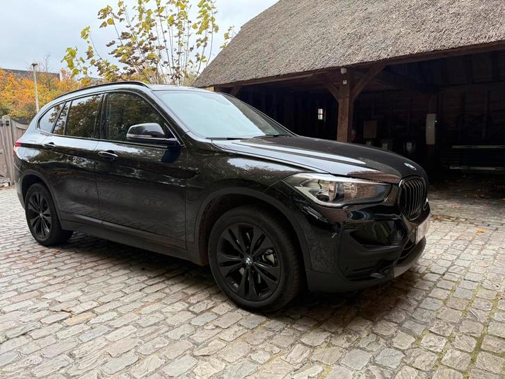 BMW X1 S Drive 2.0i luxe design, Auto's, BMW, Particulier, X1, Achteruitrijcamera, Bluetooth, Elektrische ramen, Lederen bekleding