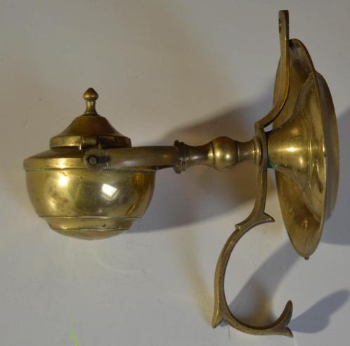 Lampe à l'huile en laiton de type bateau marine, Antiquités & Art, Antiquités | Éclairage, Enlèvement ou Envoi