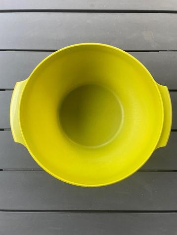 Grand récipient vintage de la marque Tupperware beschikbaar voor biedingen