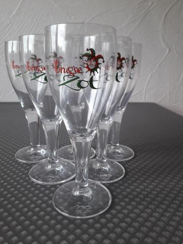 Brugse Zot glazen met pijpleiding beschikbaar voor biedingen