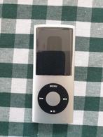 Apple iPod Nano 4th/5th 4GB + hoesjes + dockstation, Ophalen, Gebruikt, Nano, Zilver