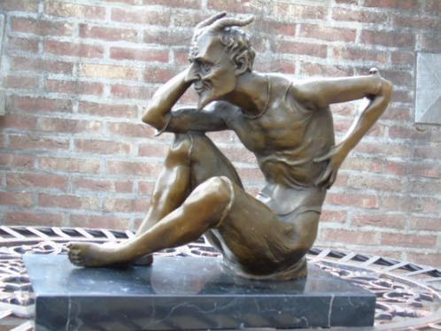 bronzen beeld van de duivel gesigneerd op marmer., Antiek en Kunst, Antiek | Brons en Koper, Brons, Ophalen