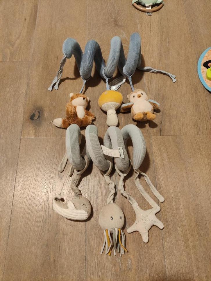 Little Dutch activiteitenspiraal blauw + muntgroen, Kinderen en Baby's, Speelgoed | Educatief en Creatief, Zo goed als nieuw, Ontdekken