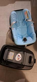 Maxicosi pebble plus & base isofix, Zo goed als nieuw, Isofix