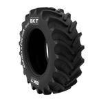 Gezocht tractorbanden 13.6 R28, Zakelijke goederen, Landbouw | Onderdelen | Banden, Velgen en Assen, Ophalen