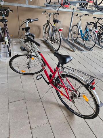 BEAU VÉLO POUR FEMME, Normandia, Run&Bike, 7 vitesses  disponible aux enchères