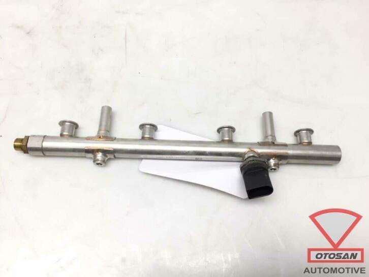 audi vw seat skoda vag brandstofverdeler 06k133317c, Auto-onderdelen, Brandstofsystemen, Audi, Gebruikt