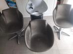 Kapsalon ,stoel met wasbank,2 zetelsstoelen,2 spuegels en to, Ophalen