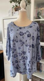 Blouse bleue fleurs t.52, Vêtements | Femmes, Grandes tailles, Dressin, Comme neuf, Bleu, Chemisier ou Tunique