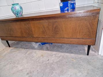 Vintage dressoir tv-meubel  beschikbaar voor biedingen