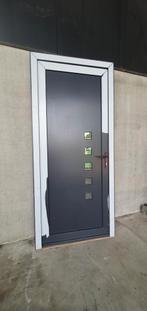 Pvc voordeur wit binnen, Antracietgrijs buiten, Doe-het-zelf en Bouw, Kunststof, 215 cm of meer, Ophalen, 100 tot 120 cm