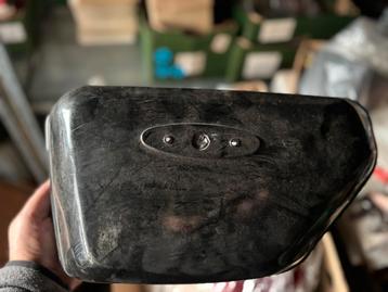 Sidecover Honda CD175, linkse zijde beschikbaar voor biedingen