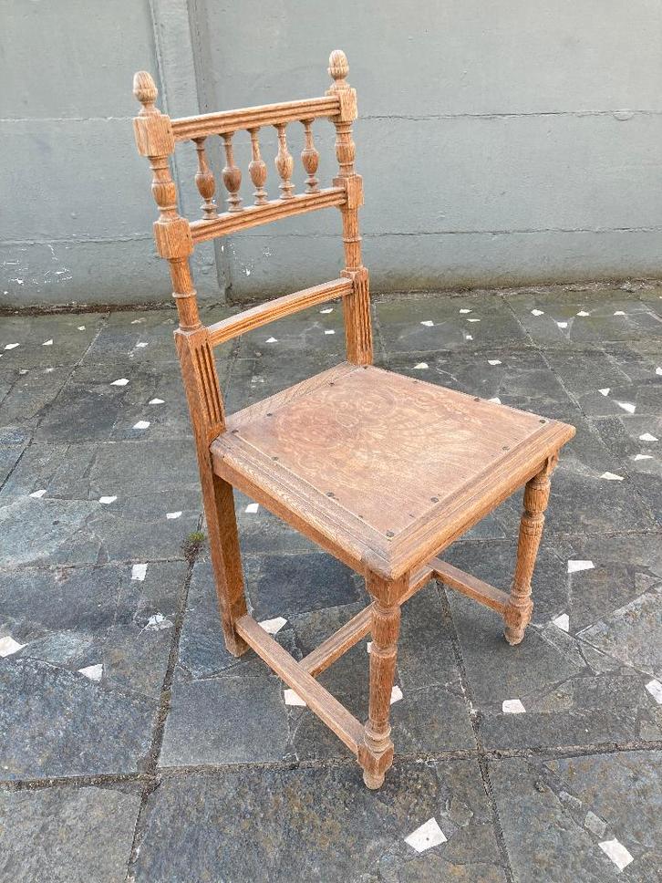 Massieve Eiken Stoel – Neorenaissance Stijl, Huis en Inrichting, Stoelen, Gebruikt, Eén, Hout, Bruin, Ophalen