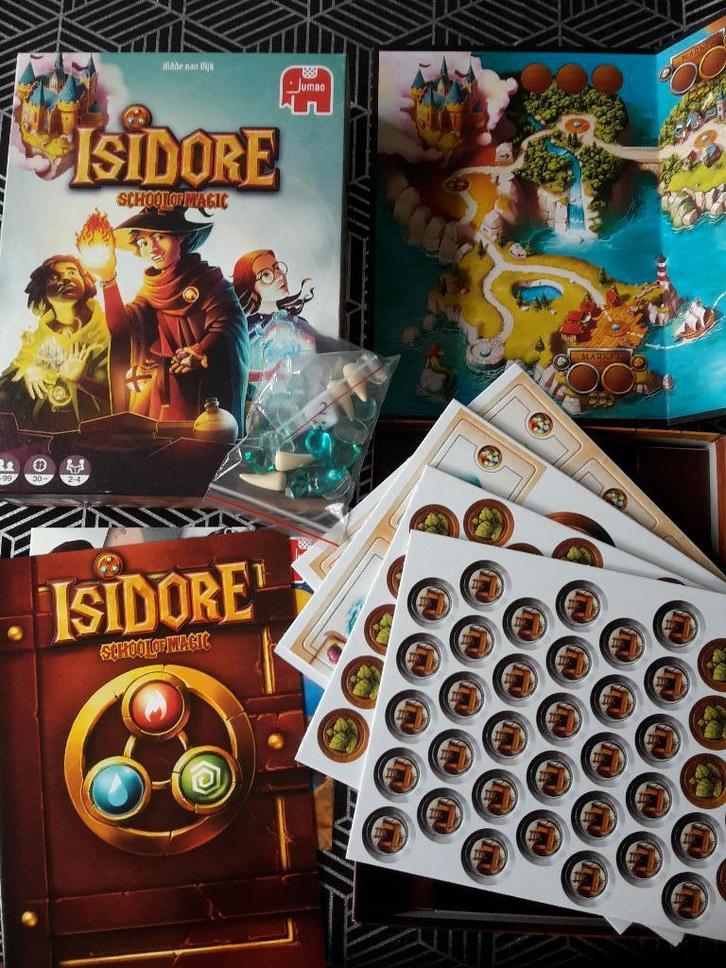 Nieuw spel Isidore School of Magic, 2-4 sp., + 1 gratis demo, Hobby en Vrije tijd, Gezelschapsspellen | Bordspellen, Nieuw, Ophalen of Verzenden