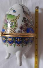 Prachtig porseleinen ei doosje., Antiek en Kunst, Ophalen of Verzenden