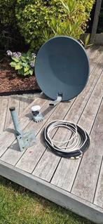 Schotelantenne 60cm met muursteun  en LNB, Audio, Tv en Foto, Schotelantennes, Ophalen, Gebruikt, (Schotel)antenne
