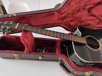 Versterkte akoestische gitaar Walden D350CEB beschikbaar voor biedingen