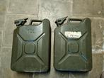 2 metalen jerrycan van 10 liter, Ophalen, Gebruikt