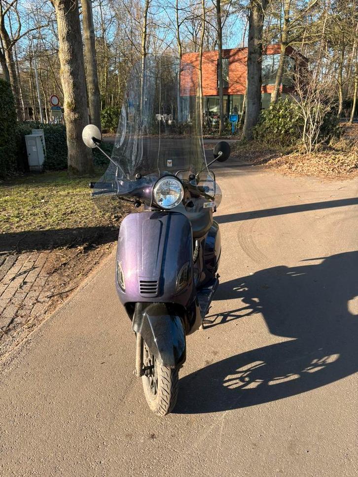 GTS TOSCANA SCOOTER 50cc 4takt, Fietsen en Brommers, Snorfietsen en Snorscooters, Gebruikt, Overige merken, Benzine, Ophalen