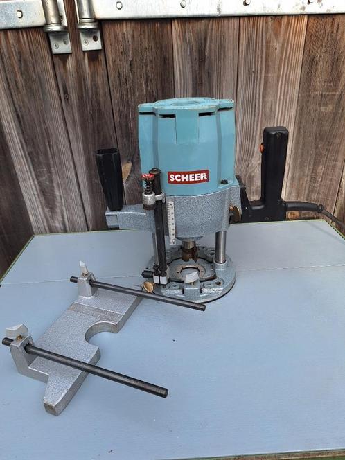 Scheer HM16 bovenfrees 1800w, Doe-het-zelf en Bouw, Gereedschap | Handgereedschap, Gebruikt, Ophalen of Verzenden