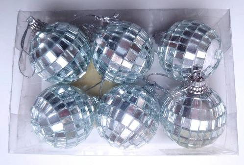 5 zilverkleurige kerstballen spiegelballen  4 cm diameter, Diversen, Kerst, Zo goed als nieuw, Ophalen of Verzenden