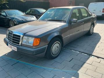 280E w124 beschikbaar voor biedingen