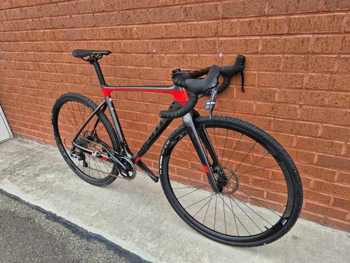 Magnifique vélo de cyclocross GIANT TCX carbone, Fietsen en Brommers, Fietsen | Racefietsen, Zo goed als nieuw, Giant, 10 tot 15 versnellingen