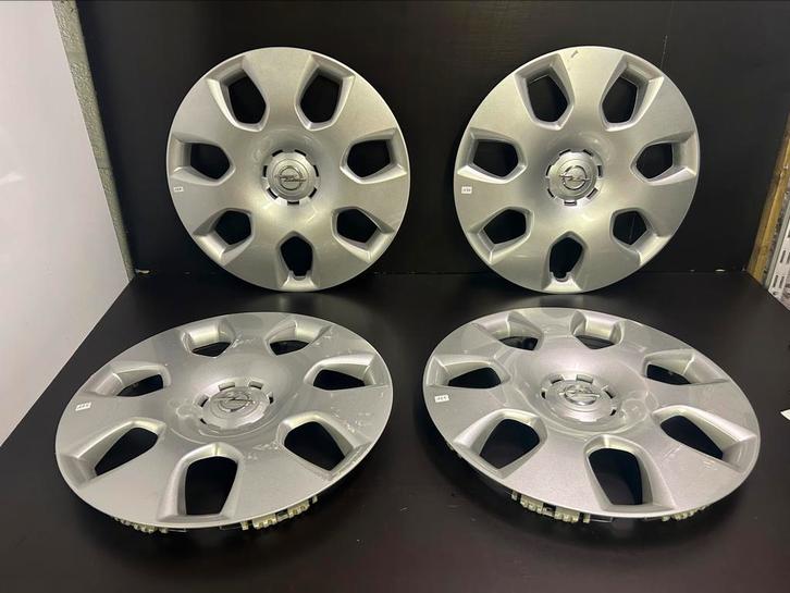 4 wieldoppen Opel Zafira meriva astra astra combo vivaro 16", Auto diversen, Wieldoppen, Gebruikt