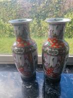 2 identieke Chinese Vazen met stempel, antiek, Ophalen of Verzenden