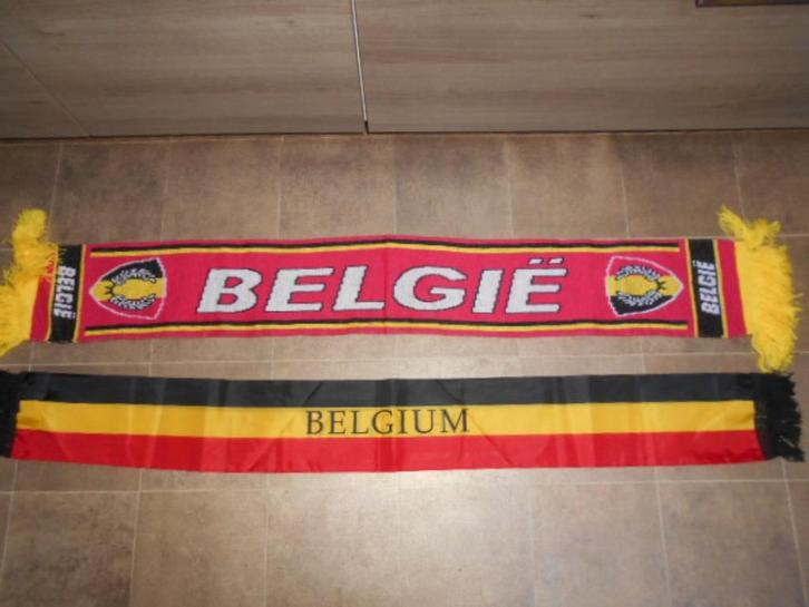 Groot lot Supporter gerei België / BIEDEN !, Verzamelen, Sportartikelen en Voetbal, Zo goed als nieuw, Ophalen of Verzenden