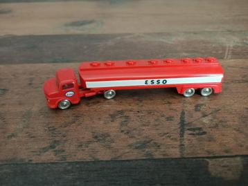 Mercedes ESSO Tank Vrachtwagen: Lego (jaren 60)   beschikbaar voor biedingen