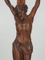 Grand crucifix ancien (XVIIIe siècle), Enlèvement ou Envoi