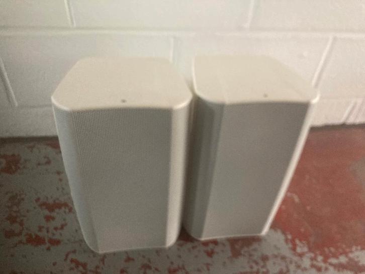 2 Baffles QSC (modele AD-S6), Audio, Tv en Foto, Luidsprekerboxen, Zo goed als nieuw, Front, Rear of Stereo speakers, 120 watt of meer