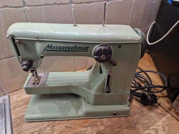 Zeldzame vintage naaimachine Messerschmitt ca. 1940 beschikbaar voor biedingen