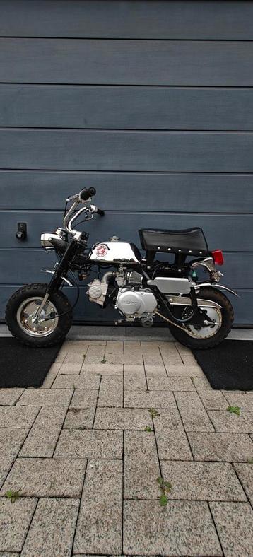 B Klasse Monkey Z50A  beschikbaar voor biedingen