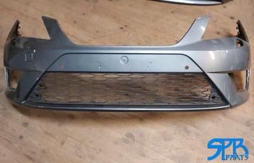Voorbumper SEAT LEON III FR 5F 5F0807221M GRILLE BUMPER 4PDC beschikbaar voor biedingen