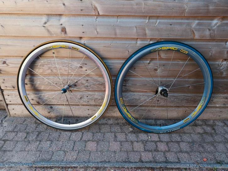 Retro mavic cosmic wielset + los voorwiel te koop!!, Fietsen en Brommers, Fietsonderdelen, Stuur, Ophalen of Verzenden