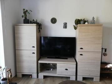 Meuble TV avec une ou deux colonnes