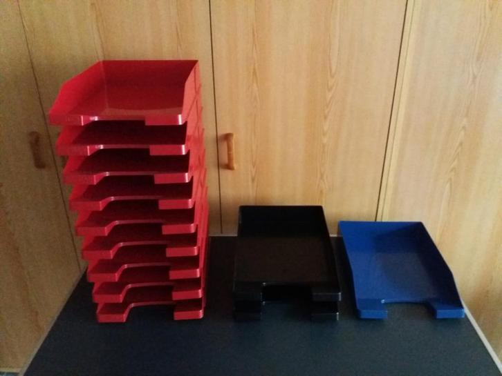 klasseerbakjes/postbakjes - rood, blauw of zwart - merk HAN, Diversen, Schoolbenodigdheden, Zo goed als nieuw, Ophalen