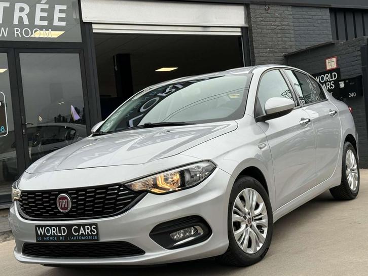 Fiat Tipo 1.6 MultiJet - NAVIGATION - AIRCO - GARANTIE 12M, Auto's, Fiat, Bedrijf, Te koop, Tipo, ABS, Airbags, Airconditioning