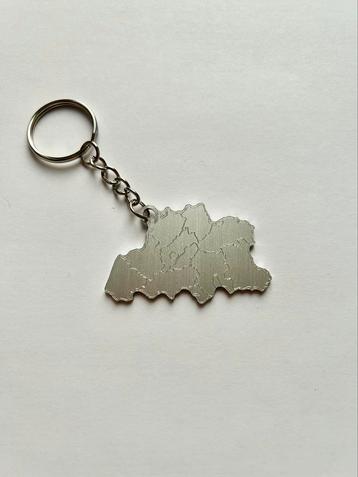 Porte-clés en aluminium Belgique avec provinces gravées.